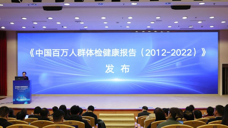 相较于传统的产前诊断方法，如羊水穿刺和绒毛活检，无创DNA检测具有以下优势：